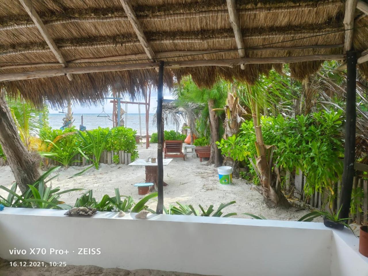 Lunazul Eco-Cabana Frente Al Mar Mahahual Dış mekan fotoğraf